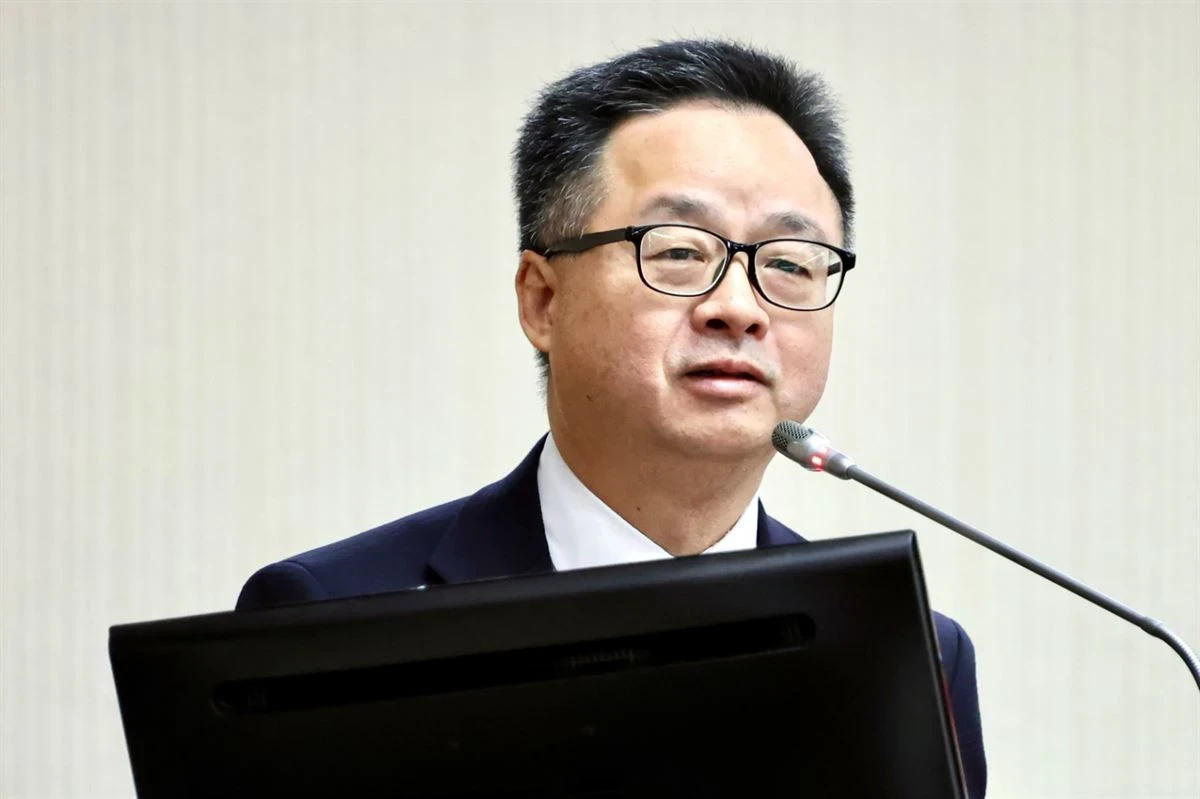 陸生拍「拿下賴清德」照遭驅逐　羅文嘉原盼他留下來了解台灣
