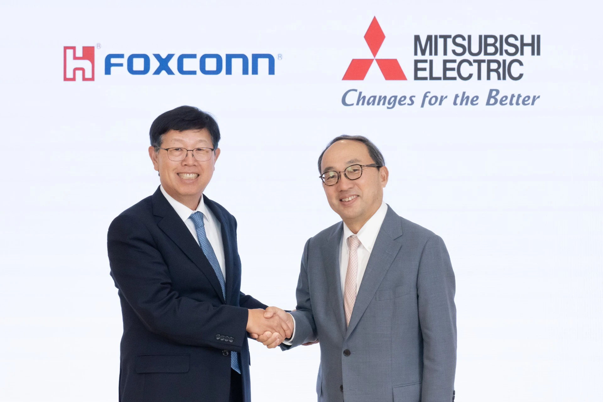 鴻海與三菱電機簽訂策略聯盟　攜手經營汽車設備事業