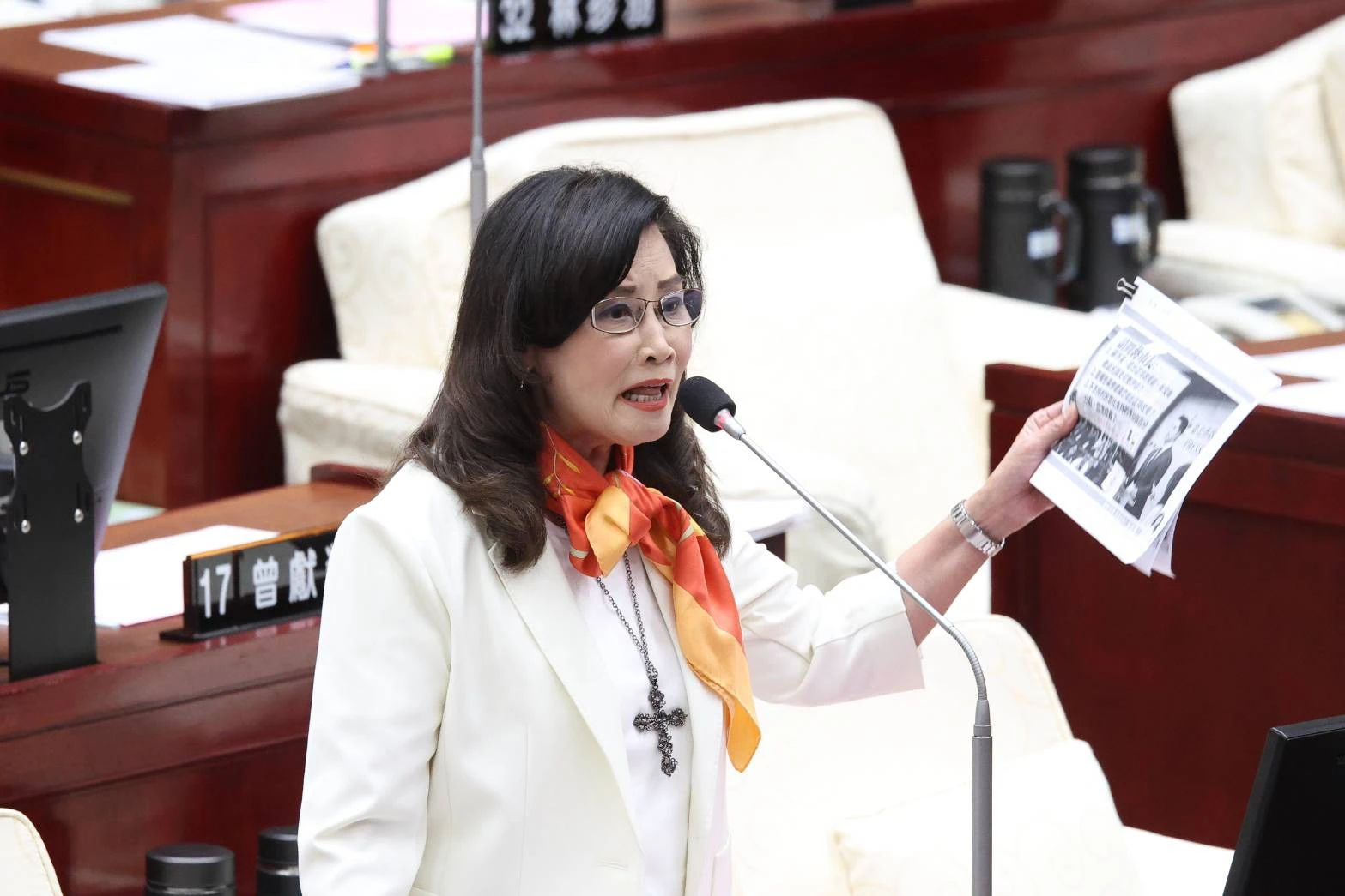 連問7次「遷松機報告何時開始做」蔣萬安答不出　秦慧珠：浪費我2分鐘
