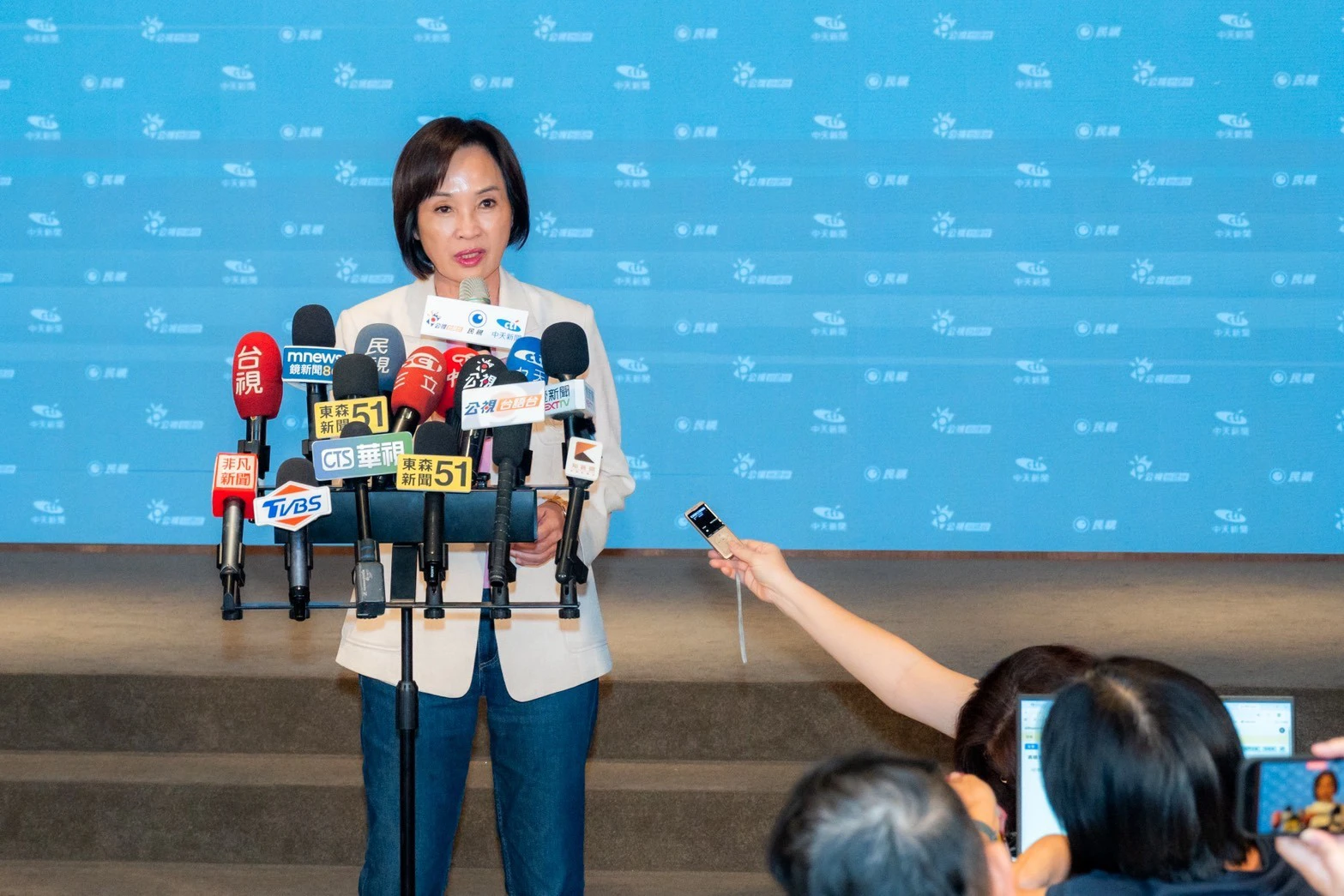 柯志恩辯論會後再批賴瑞隆「問A答ㄅㄆㄇㄈ」　表現交由市民打分數