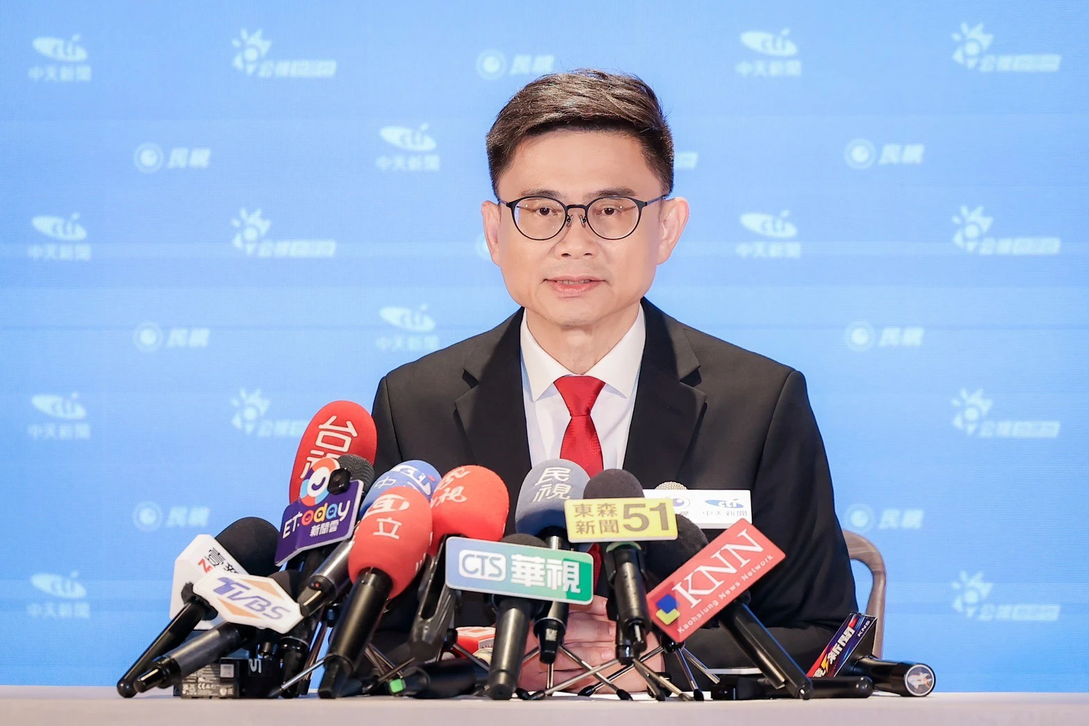 賴瑞隆回應「新潮流寶寶」指控 喊話關注北市辯論、替沈伯洋加油